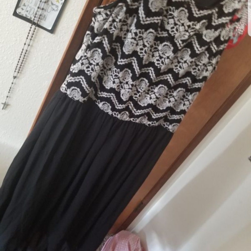 Mix clothes - Picture 4 of 4